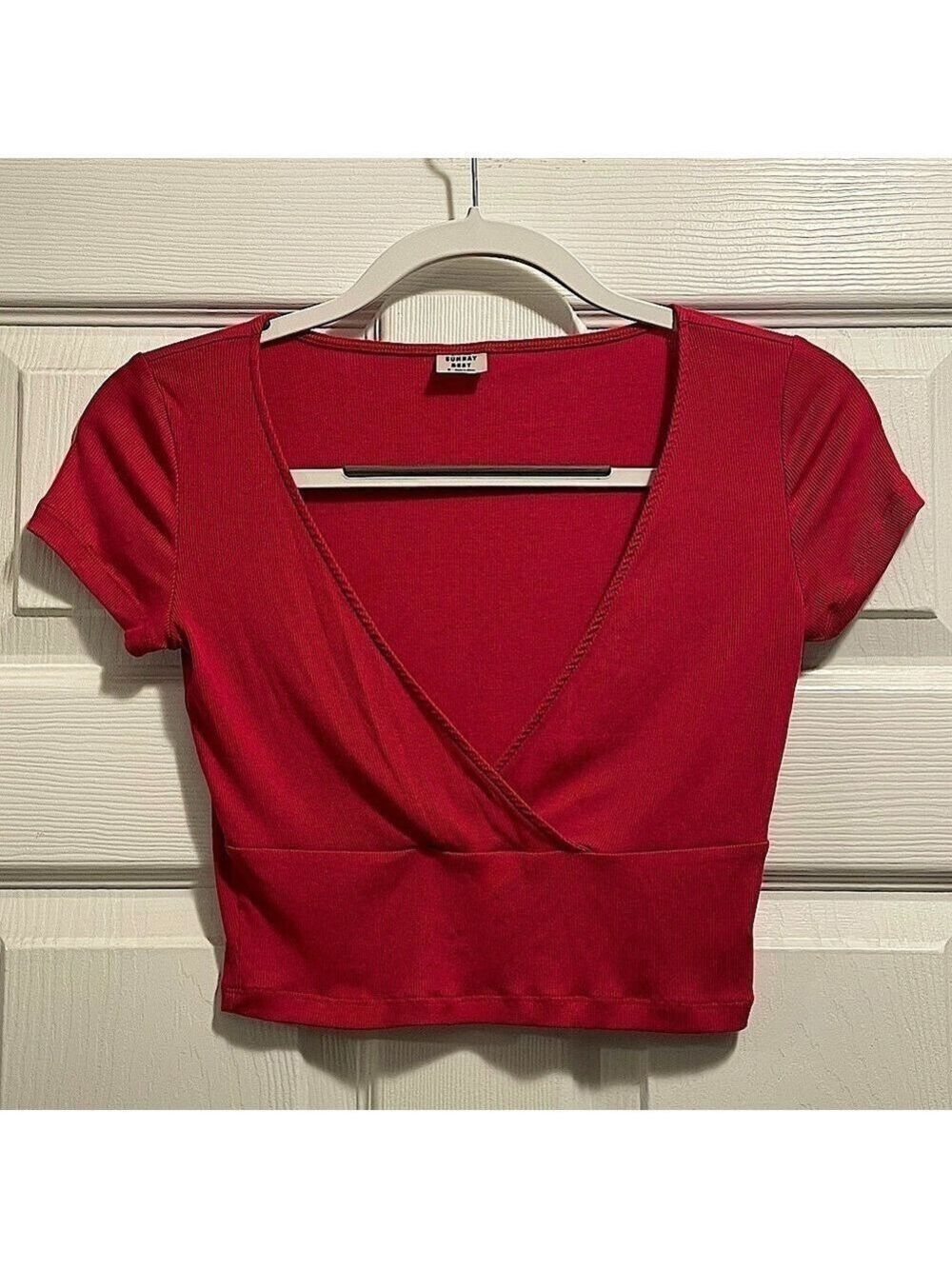 Sunday Best Crop Top Red Wrap Stretchy Cap Short Sleeves Size Small v-neck